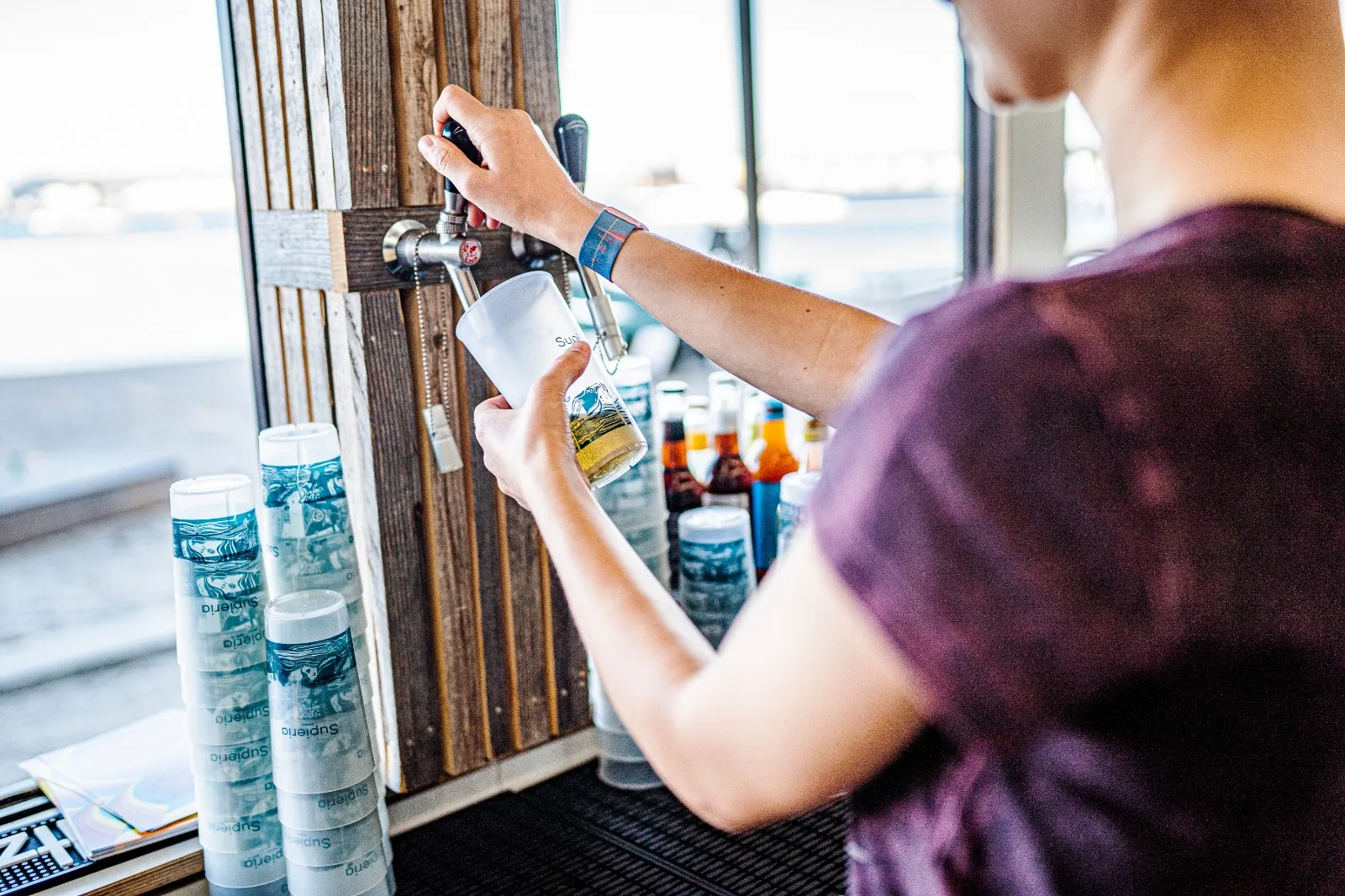 Drink being poured at Supieria beachbar